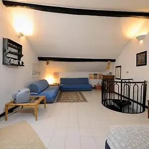  Appartamento Mansarda A Finalborgo - Fascino E Tradizione